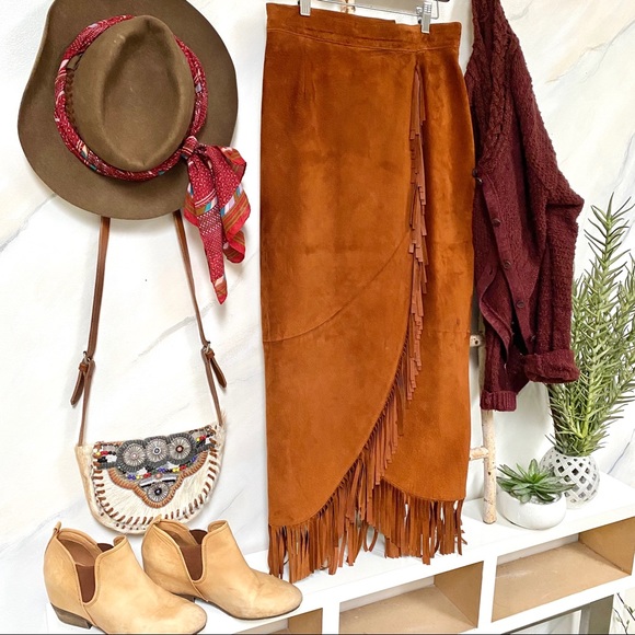 Vintage Dresses & Skirts - 🤎Fringed suede BOHO skirt 🤎show stopper✨✨